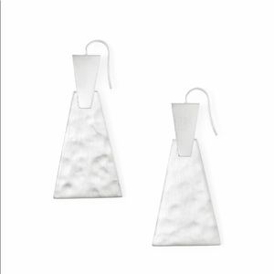 Kendra Scott Keerti Earrings in silver